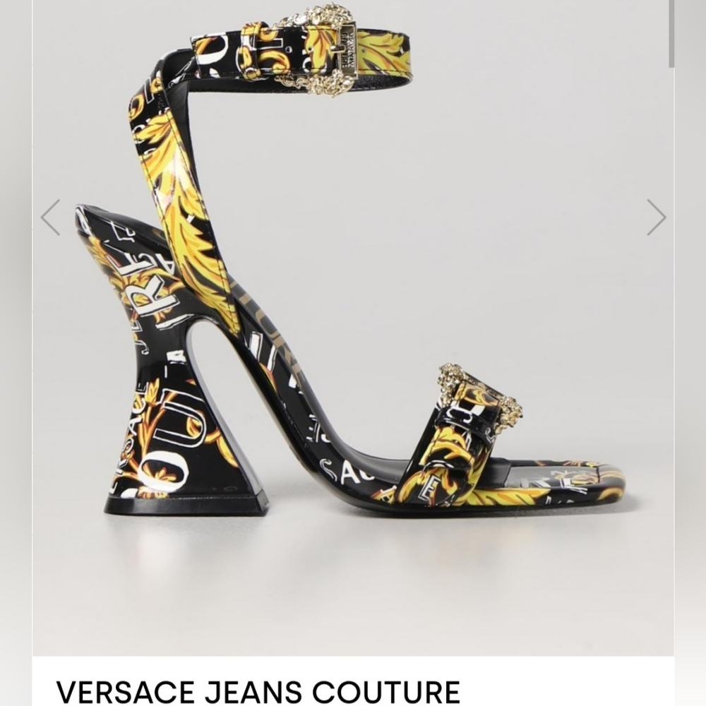 EUC Versace 💛 JEANS COUTURE Black and Gold Patterned Heels SZ 7.5